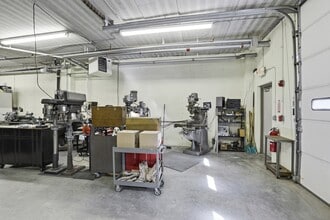 319 Newburyport Tpke, Rowley, MA for lease Interior Photo- Image 2 of 19