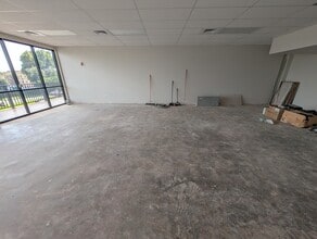 94-1144 Ka Uka Blvd, Waipahu, HI for lease Interior Photo- Image 2 of 8