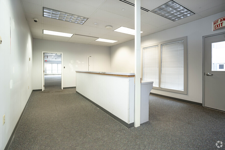 101 Canada Rd, Painted Post, NY for lease - Interior Photo - Image 2 of 68