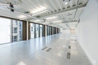 60-70 Shorts Gdns, Londres à louer Photo intérieure- Image 2 de 3