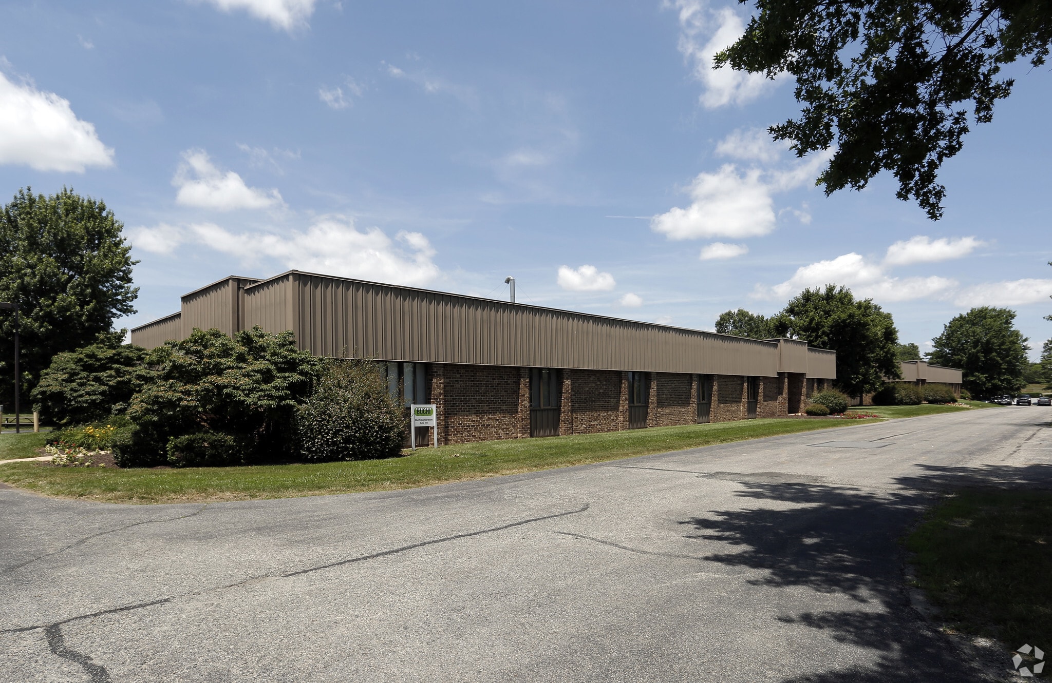 19 Lukens Dr, New Castle, DE for lease Primary Photo- Image 1 of 11