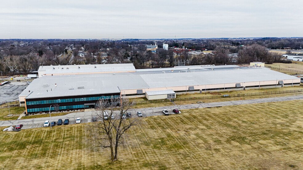 1500 E Murden St, Kokomo, IN à louer - Photo du bâtiment - Image 3 de 18