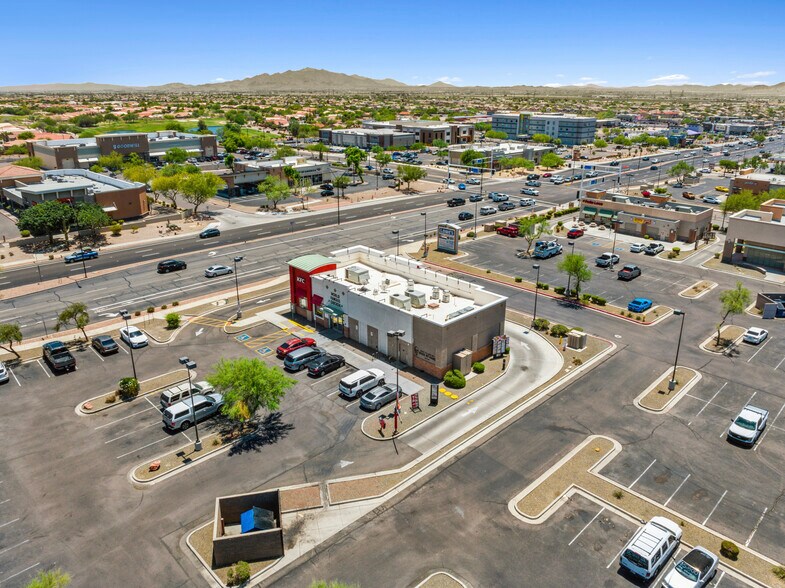 682 S Watson Rd, Buckeye, AZ à vendre - Photo du bâtiment - Image 2 de 12