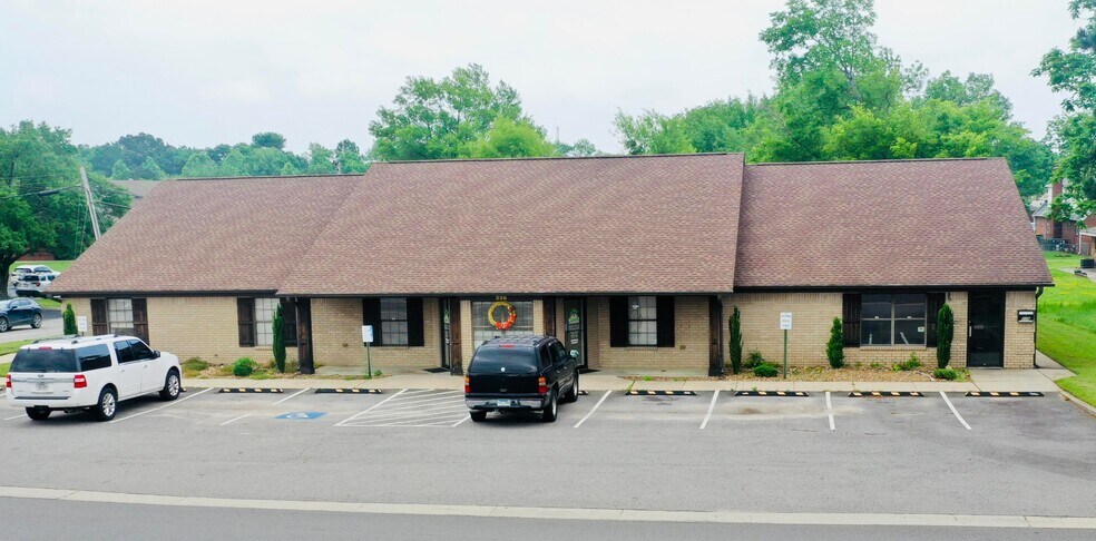 220 N Phoenix Ave, Russellville, AR à vendre - Photo du bâtiment - Image 3 de 37