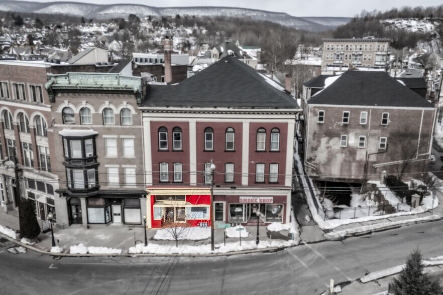 1-5 Broadway, Bangor, PA à louer - Photo du bâtiment - Image 2 de 20