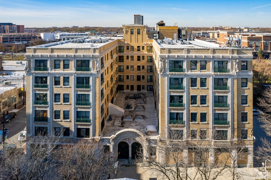 7600 N Bosworth Ave, Chicago, IL à louer - Photo du bâtiment - Image 3 de 5