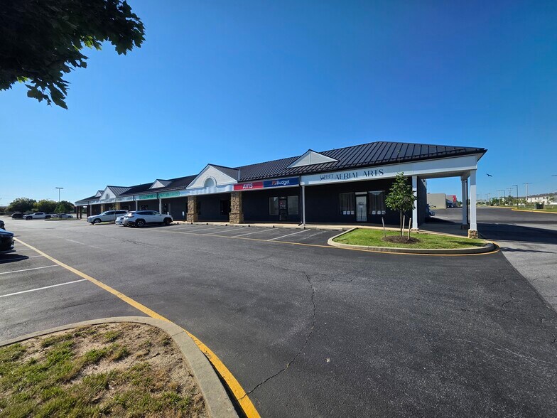 700-714 Ash Blvd, Middletown, DE à louer - Photo du bâtiment - Image 2 de 4