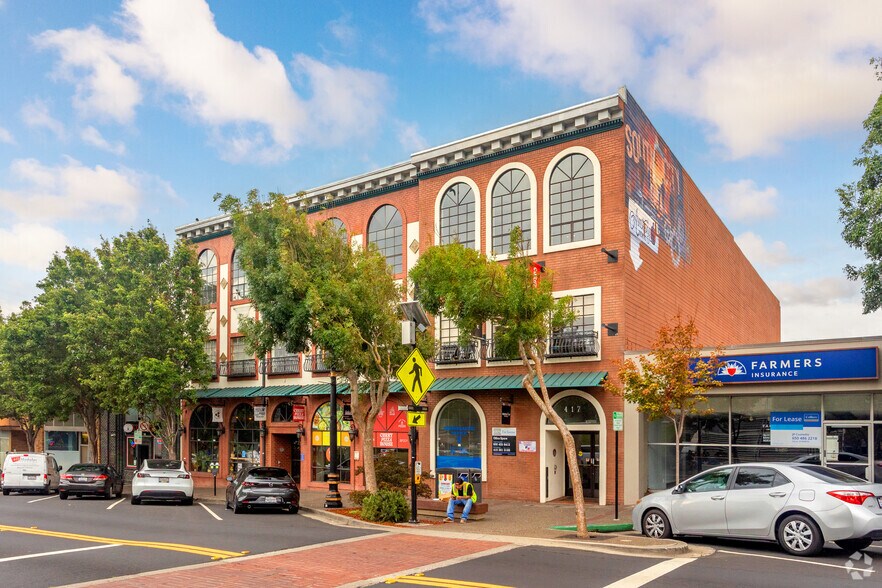 415-417 Grand Ave, South San Francisco, CA à louer - Photo du bâtiment - Image 2 de 4