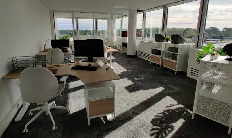 Office in Pessac for lease Interior Photo- Image 1 of 15