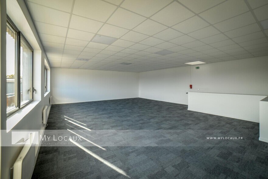 Flex dans Louvres à louer - Photo du bâtiment - Image 3 de 6