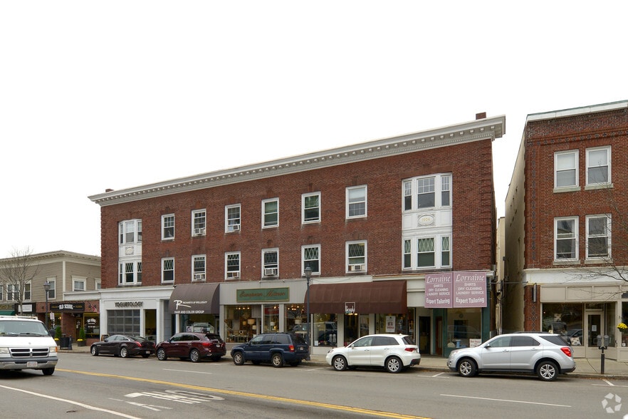 552-568 Washington St, Wellesley, MA for lease - Building Photo - Image 2 of 4