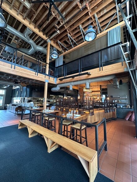 13205 NE 175th St, Woodinville, WA à louer - Photo du bâtiment - Image 3 de 5