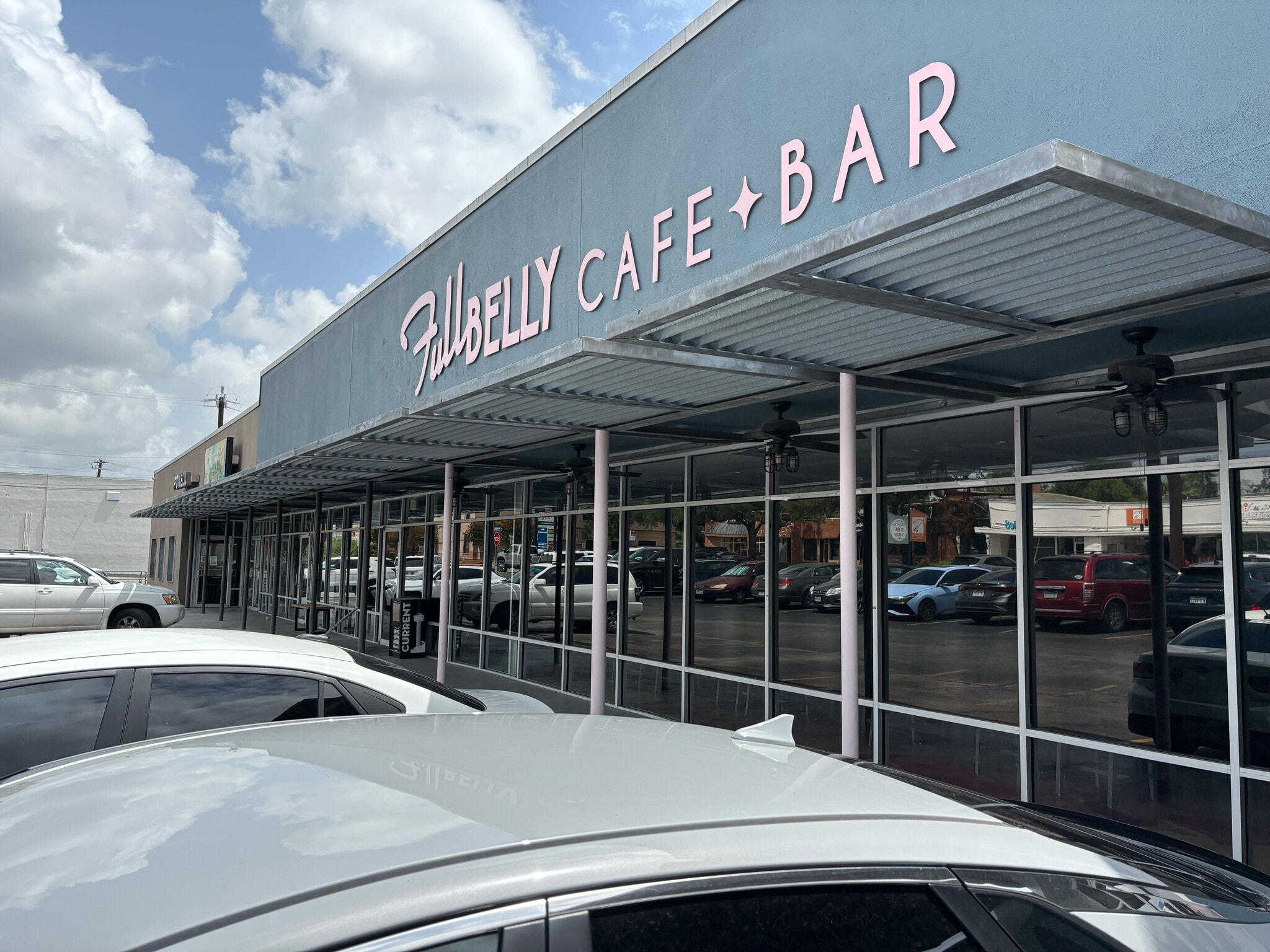 4200-4220 McCullough Ave, San Antonio, TX for lease Building Photo- Image 1 of 5