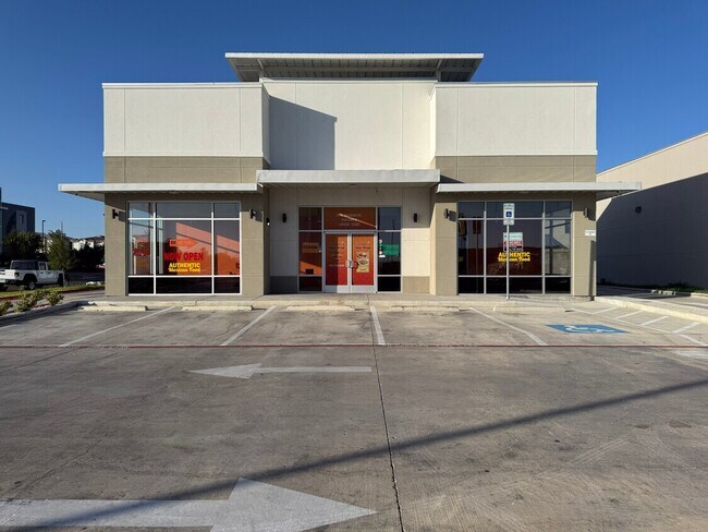 Plus de détails pour 2510 Jacaman Rd, Laredo, TX - Commerce de détail à louer