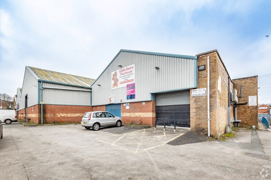 King St, Bolton for lease - Building Photo - Image 2 of 3