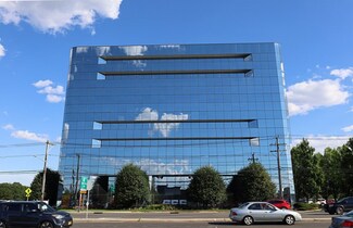 Plus de détails pour 666 Old Country Rd, Garden City, NY - Bureau à louer