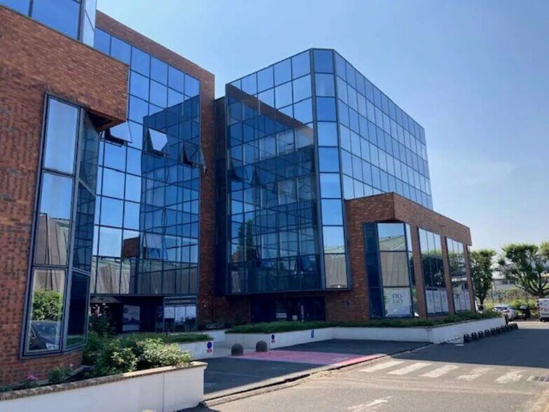 23 Avenue Louis Bréguet, Vélizy-Villacoublay à louer - Photo du bâtiment - Image 1 de 2