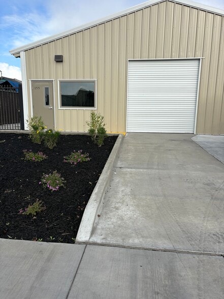 155 Griffin St, Salinas, CA à vendre - Photo du bâtiment - Image 3 de 9