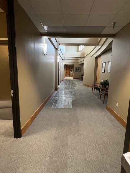 3101 Lake St, Lake Charles, LA à louer - Photo intérieure - Image 3 de 10