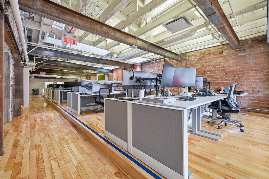 1426 Rue Stanley, Montréal, QC for lease - Building Photo - Image 2 of 18