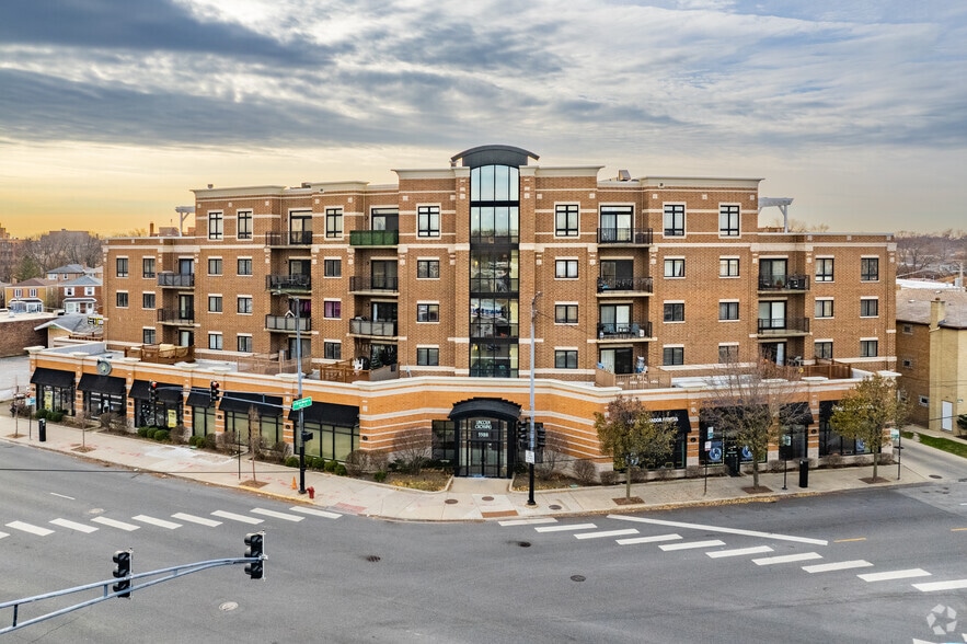 2633 W Bryn Mawr Ave, Chicago, IL à louer - Photo du bâtiment - Image 3 de 6