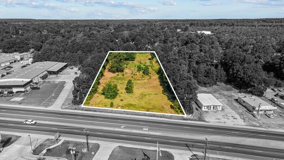 3710 South St, Nacogdoches, TX à vendre - Photo du bâtiment - Image 2 de 9