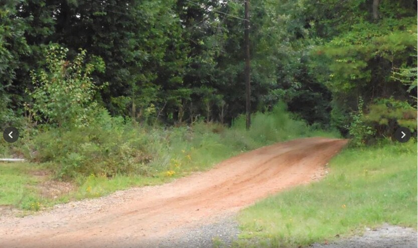 7950 Mocassin Dr, Sherrills Ford, NC for sale - Building Photo - Image 2 of 3