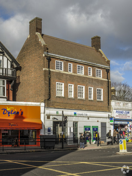 1-1A Walm Ln, London for lease - Primary Photo - Image 1 of 3