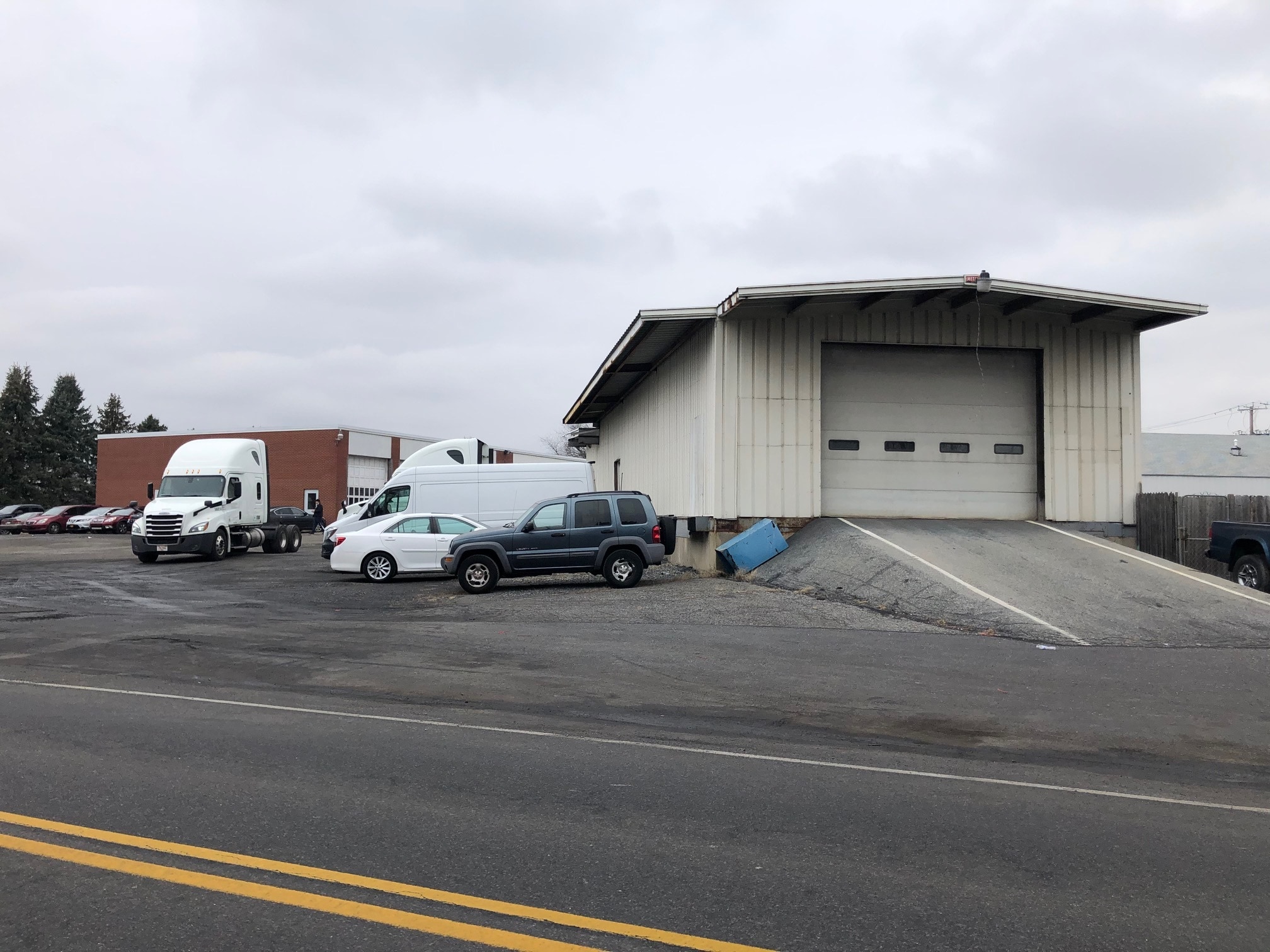 2340 Schoenersville Rd, Allentown, PA for lease Building Photo- Image 1 of 4
