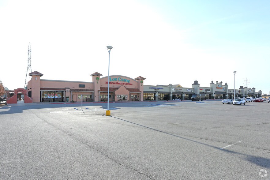 9455 N Owasso Expy, Owasso, OK à louer - Photo du bâtiment - Image 2 de 2