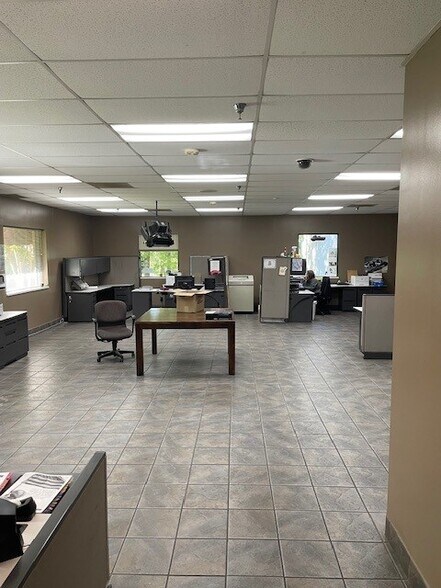 5921 Greenwood Pky SE, Bessemer, AL à vendre - Photo intérieure - Image 3 de 6