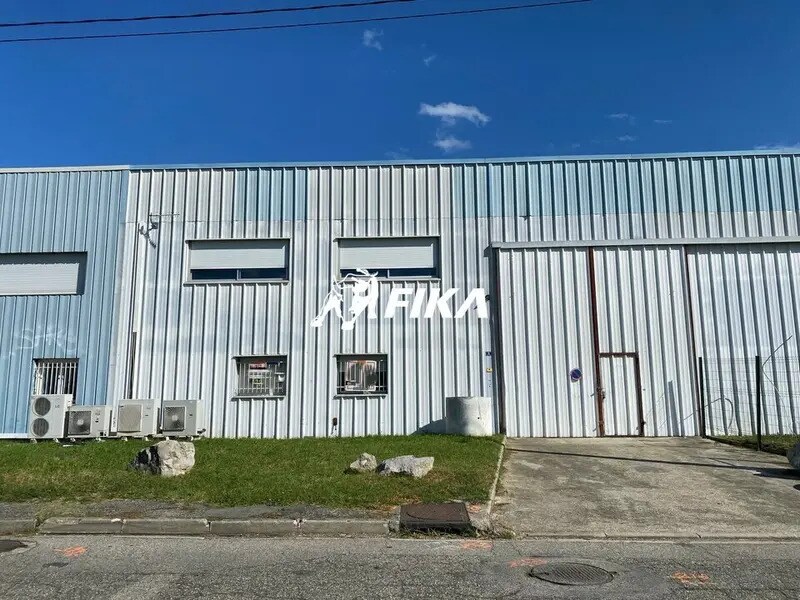 Flex in Saint-Alban for sale Building Photo- Image 1 of 6