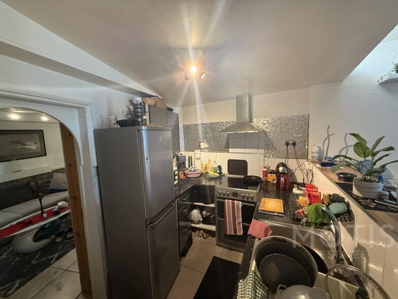 83 Cheriton High St, Folkestone à vendre - Photo du bâtiment - Image 3 de 12