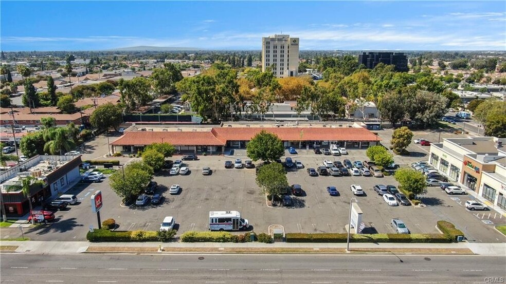 1159-1189 N Euclid St, Anaheim, CA for lease - Building Photo - Image 3 of 7