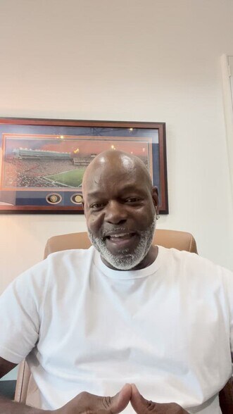 4315 S Lancaster Rd, Dallas, TX à louer - Vidéo sur l’inscription commerciale - Image 3 de 10