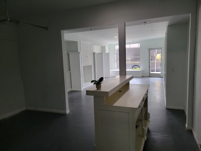 More details for 13638 Ventura Blvd, Sherman Oaks, CA - Retail for Lease