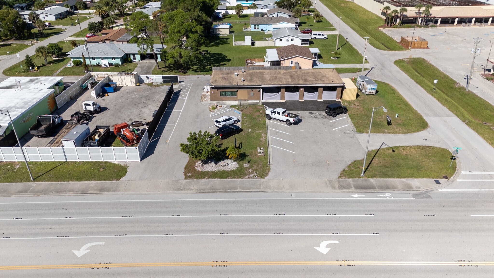 304 S Indiana Ave, Englewood, FL for lease Building Photo- Image 1 of 14