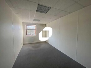 Industriel dans Herblay-sur-Seine à louer Photo intérieure- Image 2 de 3