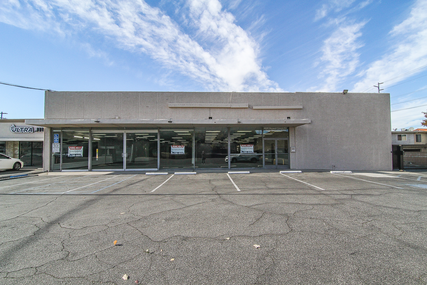 26081 Bouquet Canyon Rd, Santa Clarita, CA for lease Building Photo- Image 1 of 34