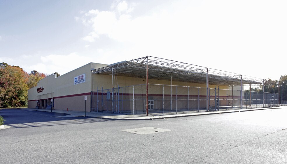 1831 W Ehringhaus St, Elizabeth City, NC for sale - Building Photo - Image 2 of 2