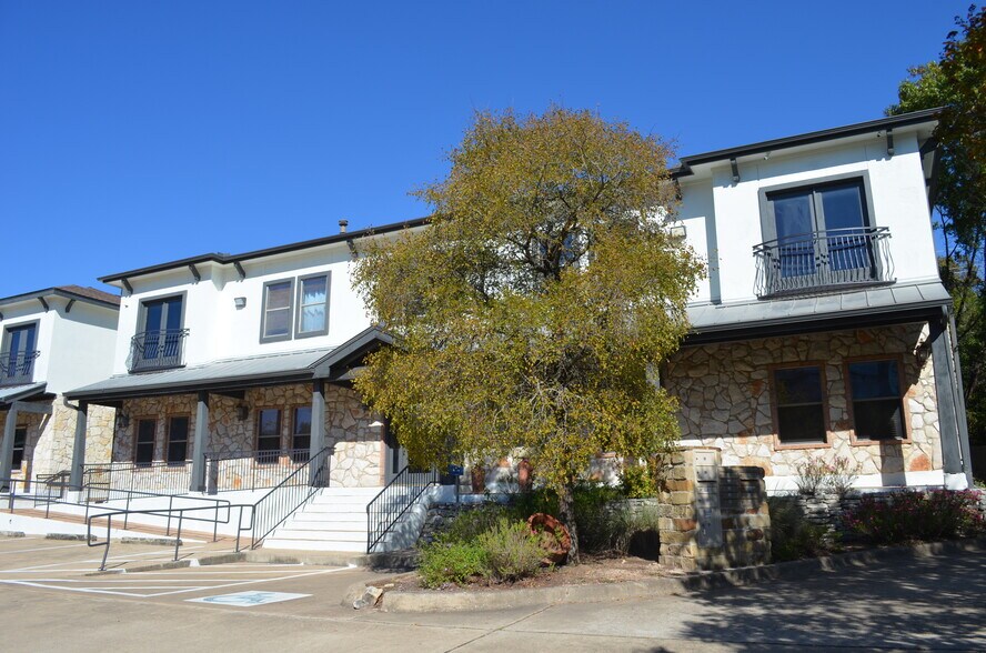 205 Wild Basin Rd, Austin, TX à louer - Photo du bâtiment - Image 1 de 7