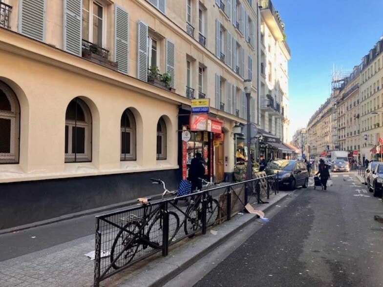 Industrial in Paris for lease - Building Photo - Image 2 of 5
