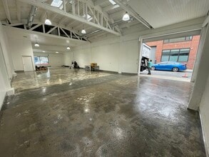 365-371 10th St, San Francisco, CA for lease Interior Photo- Image 2 of 7