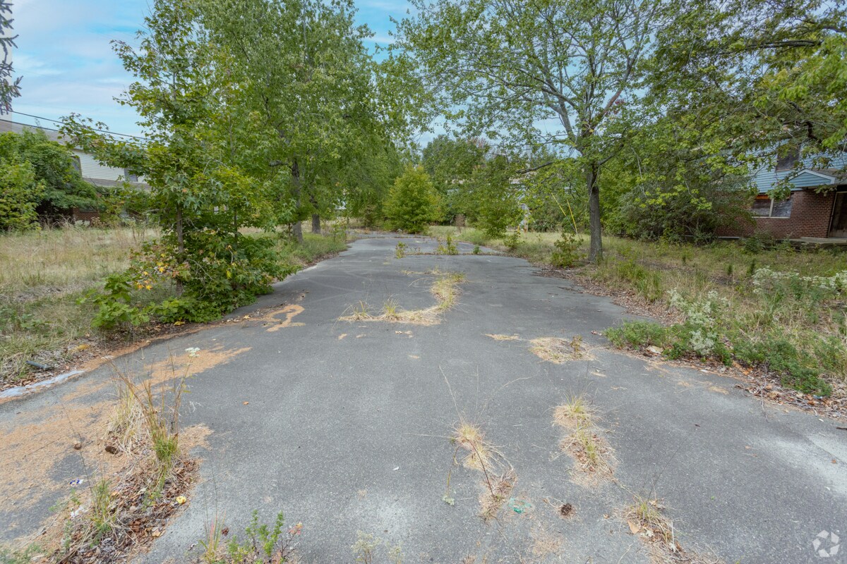 4090 Asbury Ave, Tinton Falls, NJ à louer Photo principale- Image 1 de 7