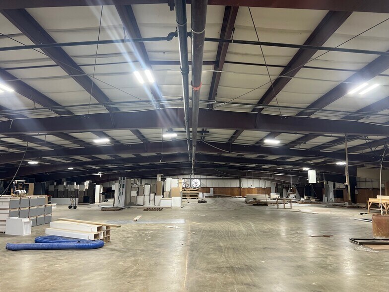 1440 N Fifth St, Madison, GA à louer - Photo du bâtiment - Image 3 de 19