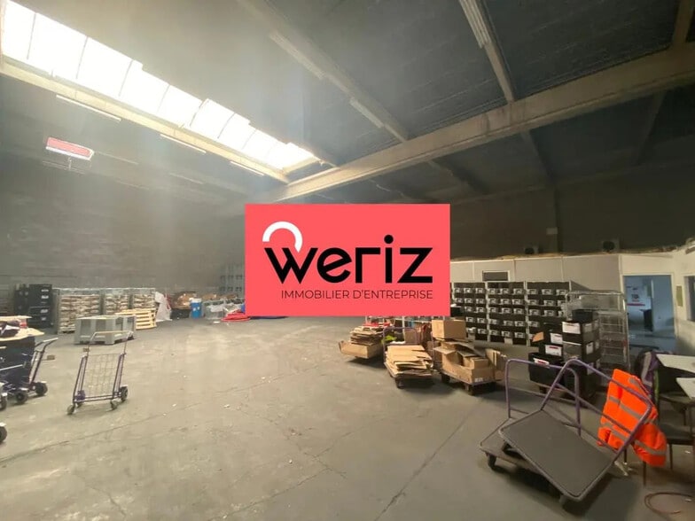 Industrial in Vitrolles for lease - Interior Photo - Image 2 of 7