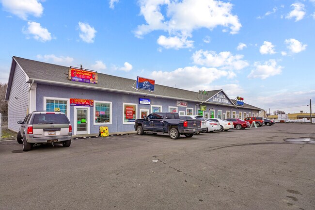 More details for 841 W 1st Ave, Toppenish, WA - Retail for Sale
