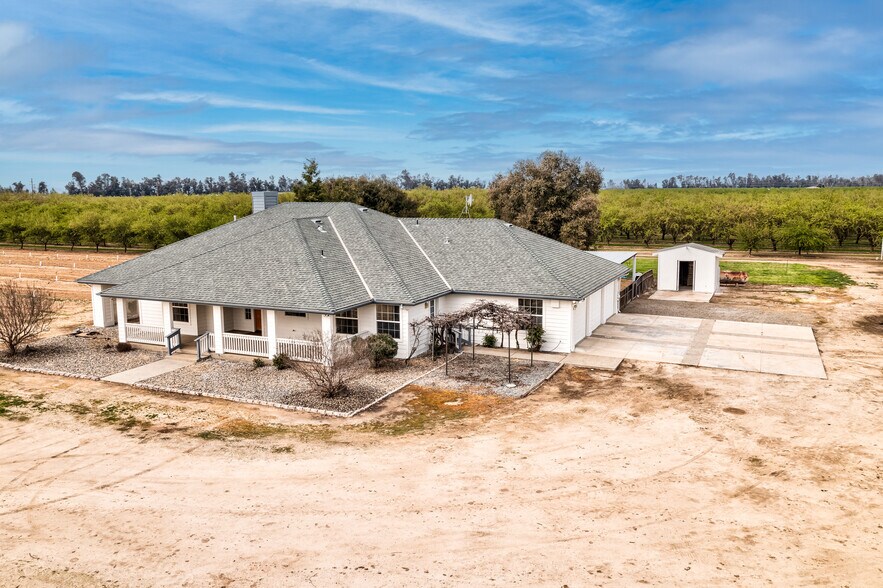 10277 Road 28 1/2, Madera, CA à vendre - Photo du bâtiment - Image 3 de 36