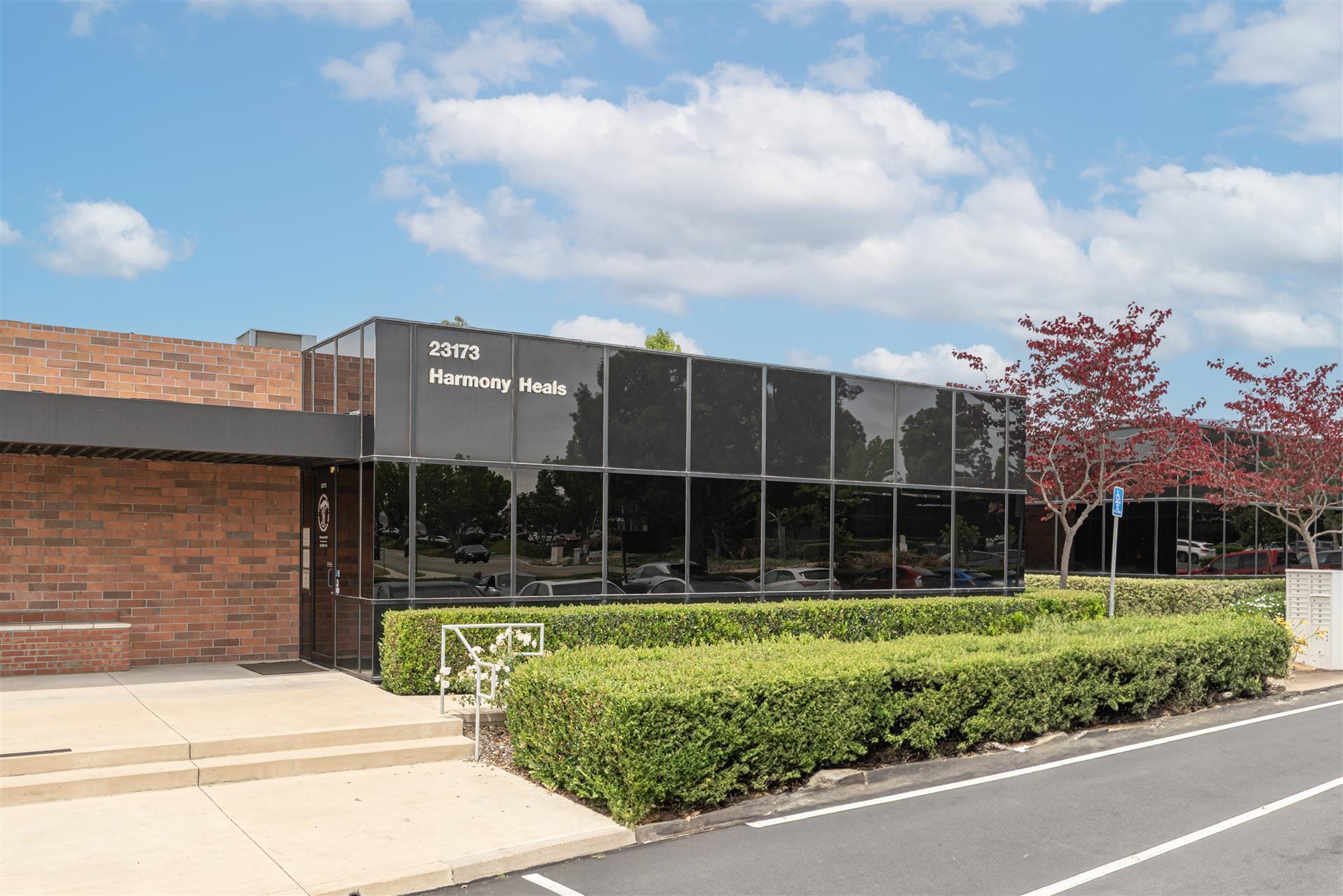 23171-23173 La Cadena Dr, Laguna Hills, CA for lease Building Photo- Image 1 of 14