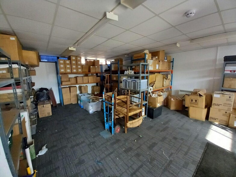 Suttons Business Park, Reading for lease - Interior Photo - Image 2 of 5